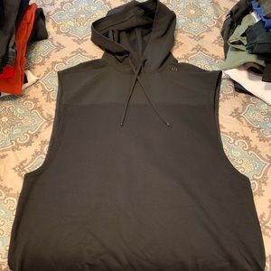 Lululemon - Cut off Hoodie